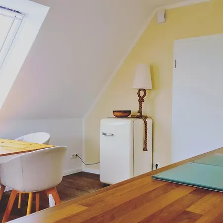 Apartment Urlaub In Bei Hamburg - Direkt Am Elbwasser Im Alten Land